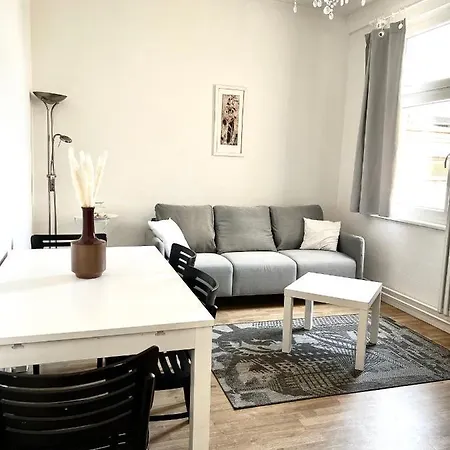 Willkommen Bei Aventura Flat 4